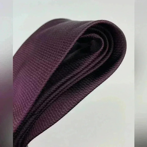 ARMANI COLLEZIONI 100% Silk Necktie Maroon Red Handmade Formal Office Prof - Picture 15 of 15